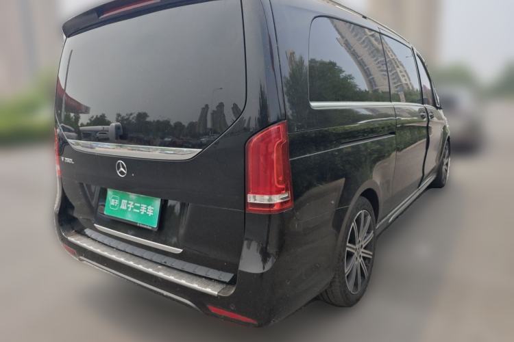 Used Mercedes-Benz V-Class 2022 V 260 L Long-wheelbase Luxury Edition Rear Right 45 Deg
