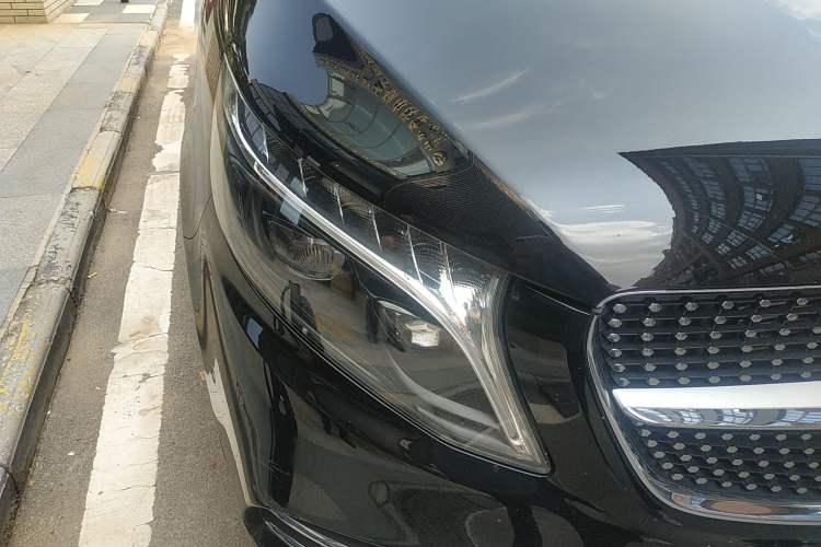 Used Mercedes-Benz V-Class 2022 V 260 L Long-wheelbase Luxury Edition Right Front Headlight