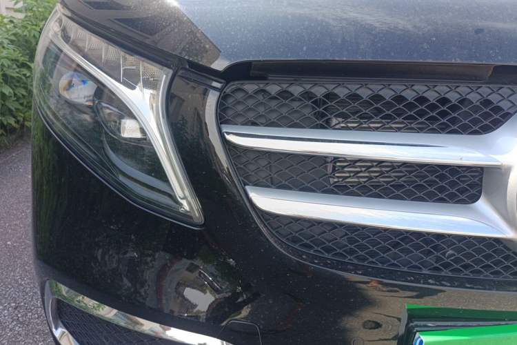 Used Mercedes-Benz V-Class 2022 V 260 Prestige Edition Right Front Headlight