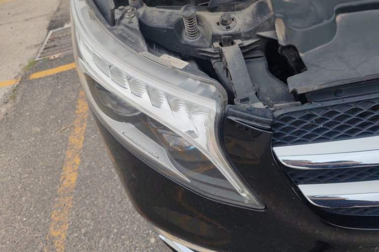 Used Mercedes-Benz V-Class 2022 V 260 L Long Wheelbase Prestige Edition Right Front Headlight