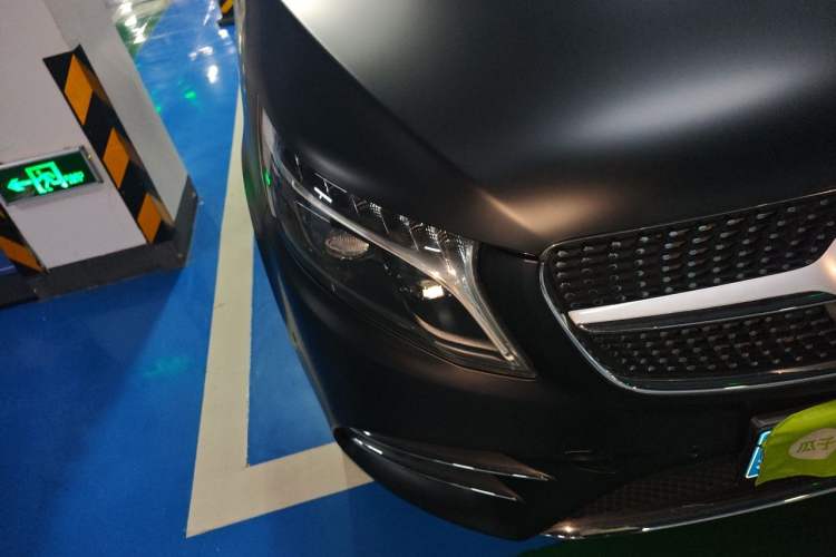 Used Mercedes-Benz V-Class 2022 V 260 L Long-wheelbase Luxury Edition Right Front Headlight