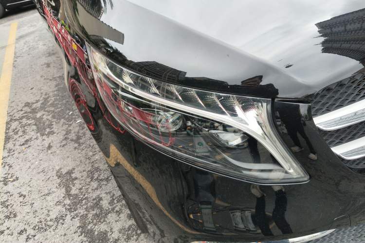 Used Mercedes-Benz V-Class 2022 V 260 Prestige Edition Right Front Headlight