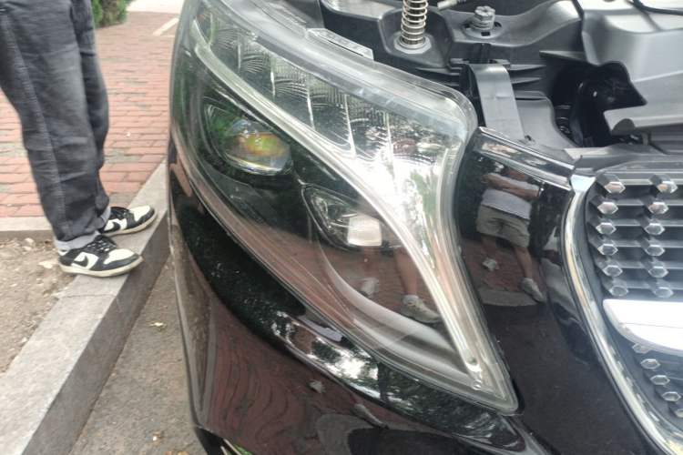 Used Mercedes-Benz V-Class 2022 V 260 L Long-wheelbase Luxury Edition Right Front Headlight