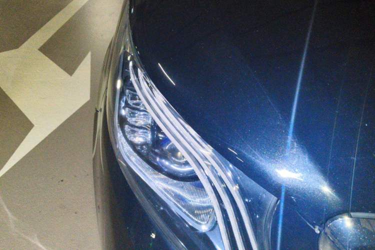 Used Mercedes-Benz V-Class  Right Front Headlight