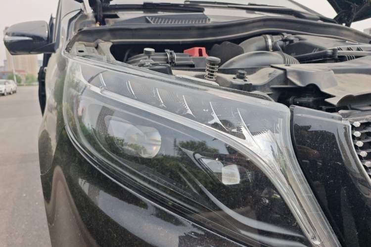 Used Mercedes-Benz V-Class 2022 V 260 L Long-wheelbase Luxury Edition Right Front Headlight
