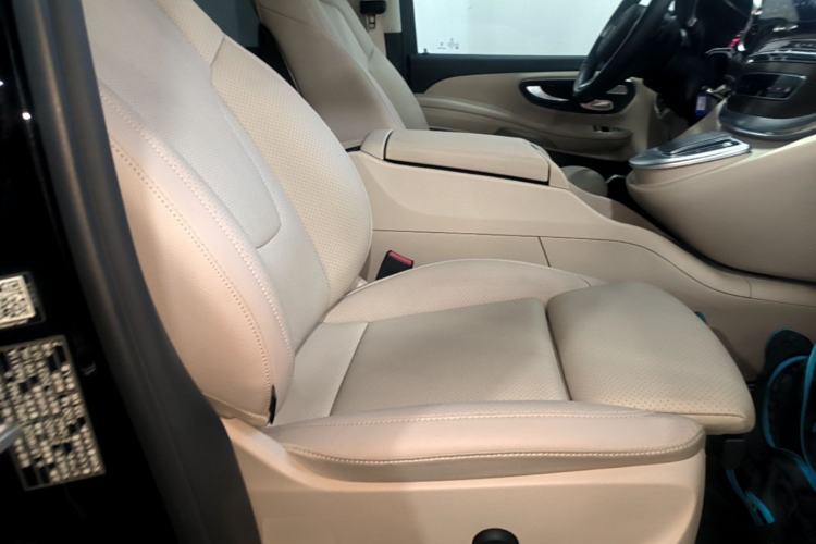 Used Mercedes-Benz V-Class 2022 V 260 Prestige Edition Right Front Seat
