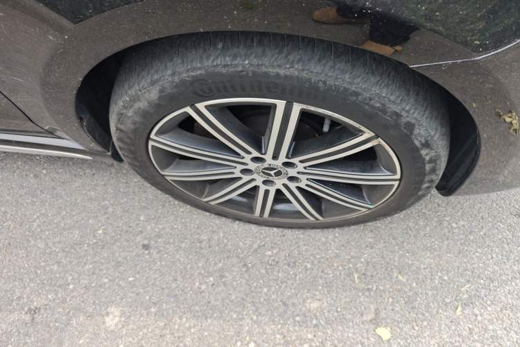 Used Mercedes-Benz V-Class 2022 V 260 L Long-wheelbase Luxury Edition Right Front Wheel Hub
