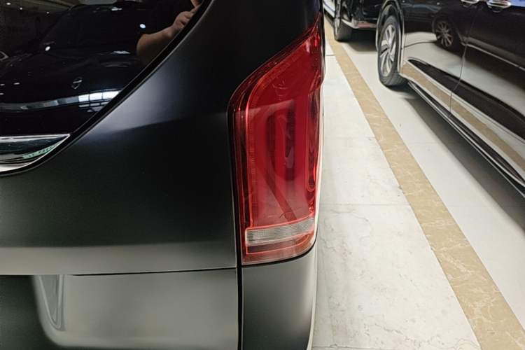 Used Mercedes-Benz V-Class 2022 V 260 L Long-wheelbase Luxury Edition Right Rear Taillight