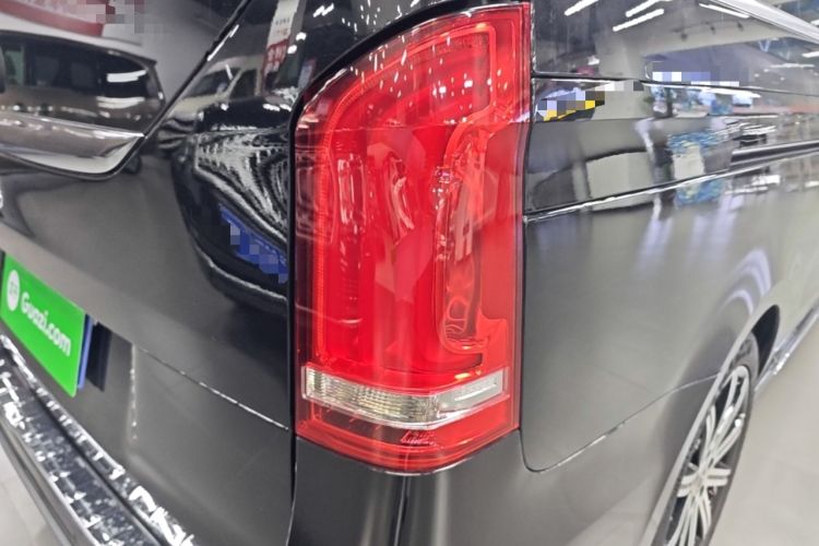 Used Mercedes-Benz V-Class 2022 V 260 L Long-wheelbase Luxury Edition Right Rear Taillight
