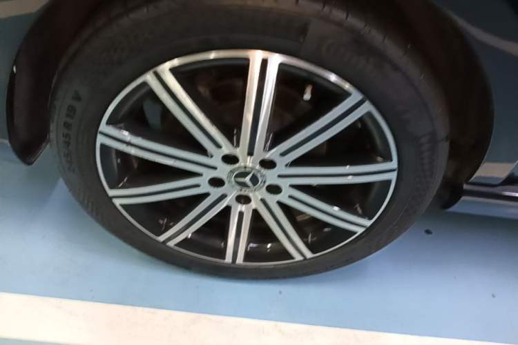 Used Mercedes-Benz V-Class 2022 V 260 L Long-wheelbase Luxury Edition Right Rear Wheel Hub