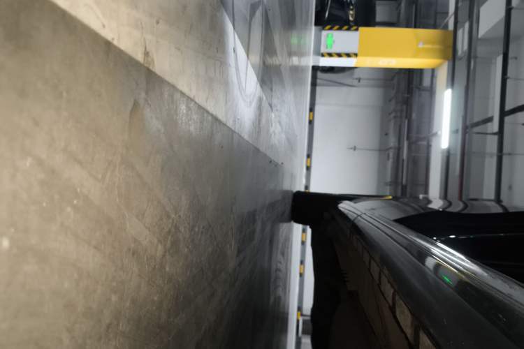 Used Mercedes-Benz V-Class 2022 V 260 L Long-wheelbase Luxury Edition Right Side Sill