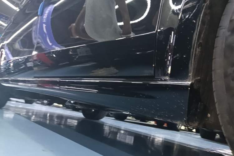 Used Mercedes-Benz V-Class 2022 V 260 Prestige Edition Right Side Sill