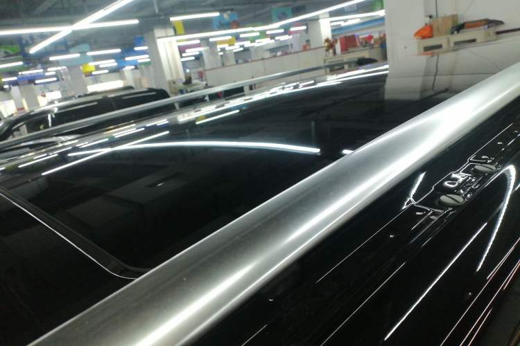 Used Mercedes-Benz V-Class 2022 V 260 L Long-wheelbase Luxury Edition Roof
