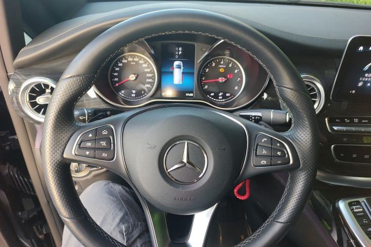 Used Mercedes-Benz V-Class  Steering Wheel