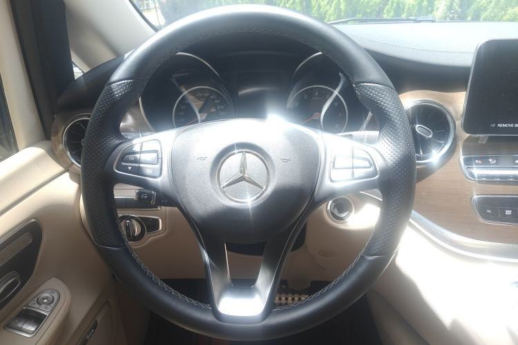 Used Mercedes-Benz V-Class 2022 V 260 L Long-wheelbase Luxury Edition Steering Wheel