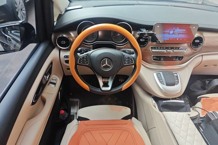 Used Mercedes-Benz V-Class 2022 V 260 L Long Wheelbase Prestige Edition Steering Wheel