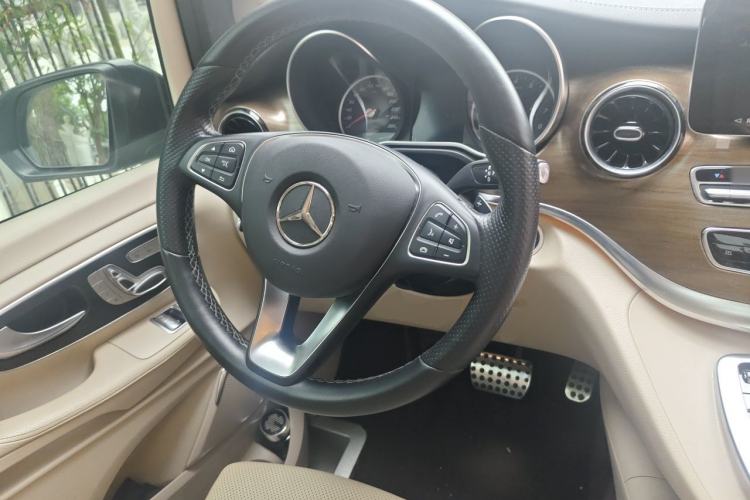 Used Mercedes-Benz V-Class 2022 V 260 L Long-wheelbase Luxury Edition Steering Wheel