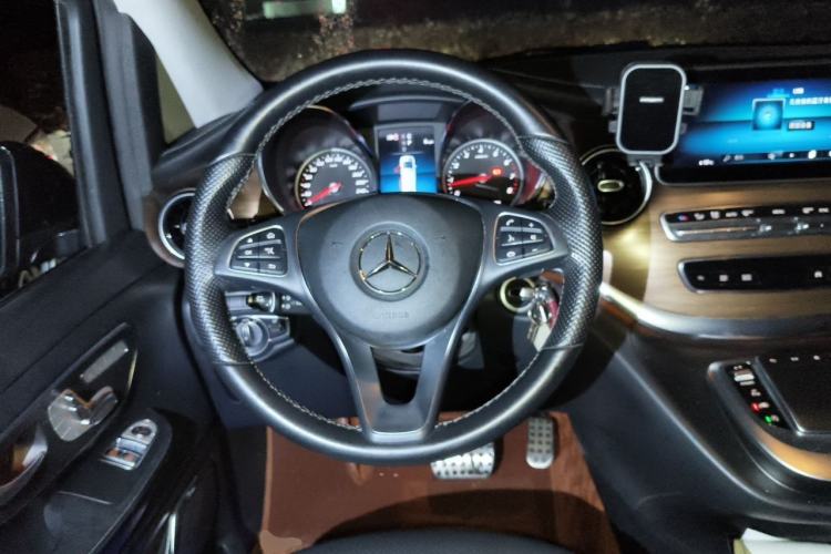 Used Mercedes-Benz V-Class 2022 V 260 L Long Wheelbase Prestige Edition Steering Wheel