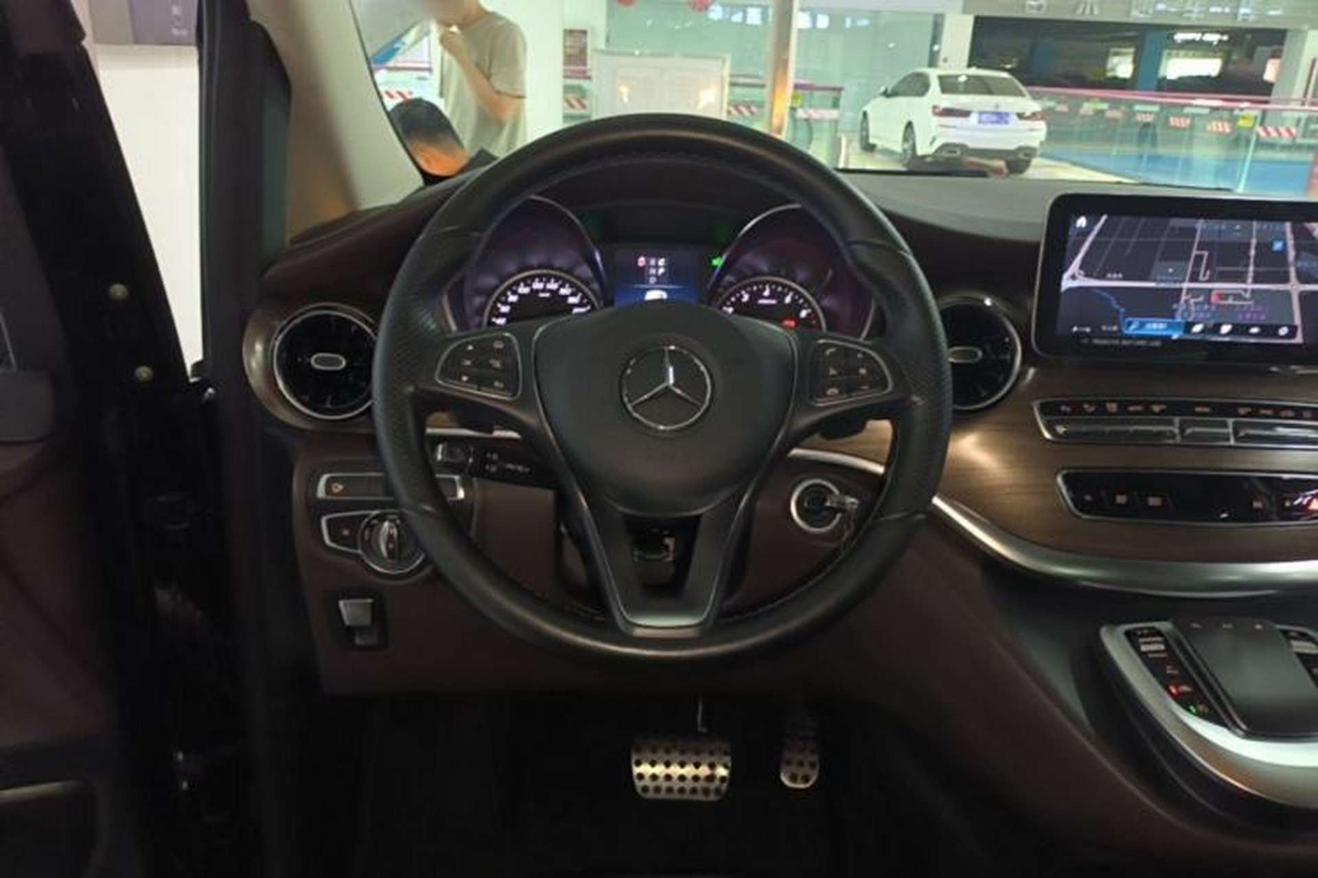 Used Mercedes-Benz V-Class 2022 V 260 Prestige Edition Steering Wheel