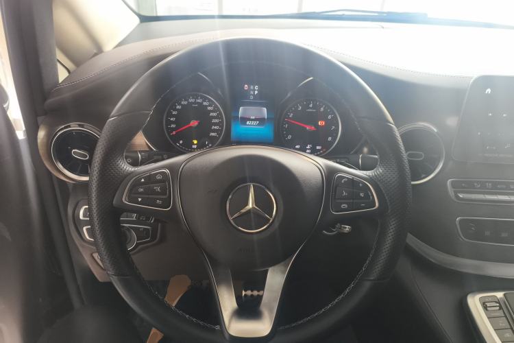 Used Mercedes-Benz V-Class 2022 V 260 L Long-wheelbase Luxury Edition Steering Wheel