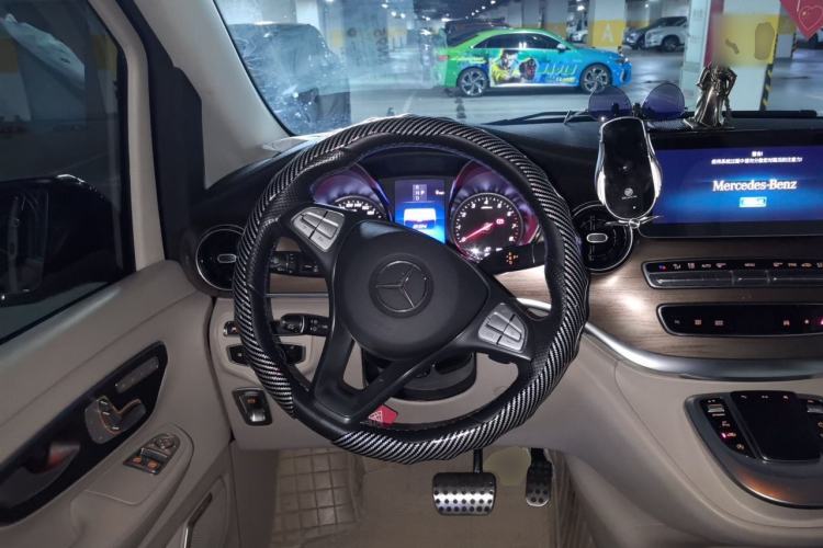 Used Mercedes-Benz V-Class 2022 V 260 L Long Wheelbase Prestige Edition Steering Wheel