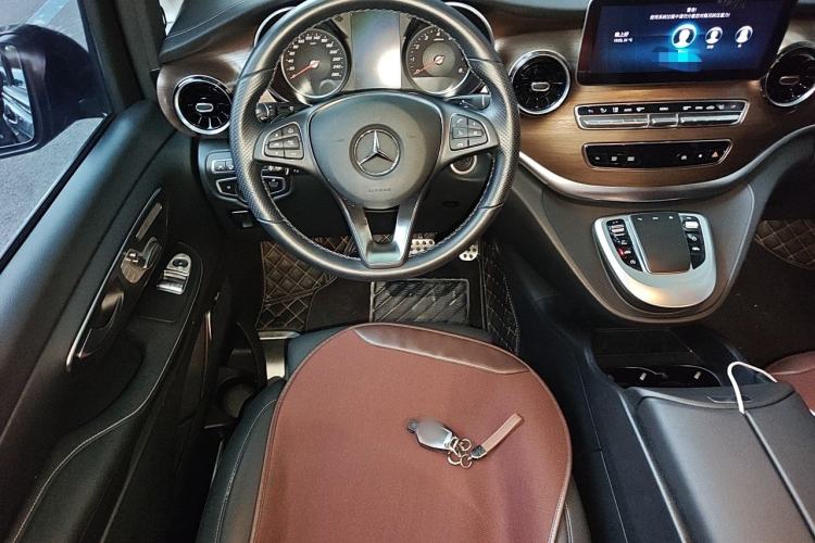 Used Mercedes-Benz V-Class 2022 V 260 L Long-wheelbase Luxury Edition Steering Wheel