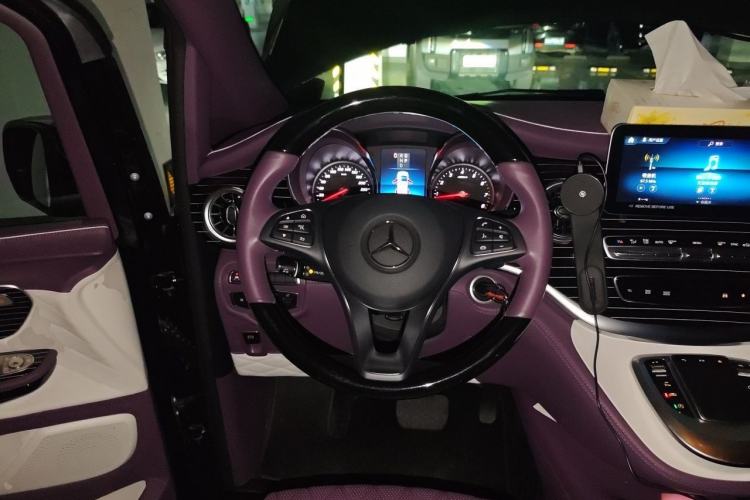 Used Mercedes-Benz V-Class 2022 V 260 L Long Wheelbase Prestige Edition Steering Wheel