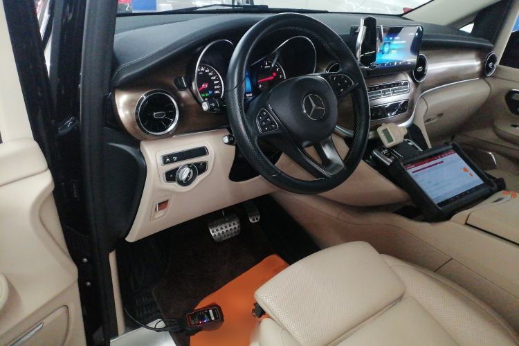 Used Mercedes-Benz V-Class 2022 V 260 L Long-wheelbase Luxury Edition Steering Wheel