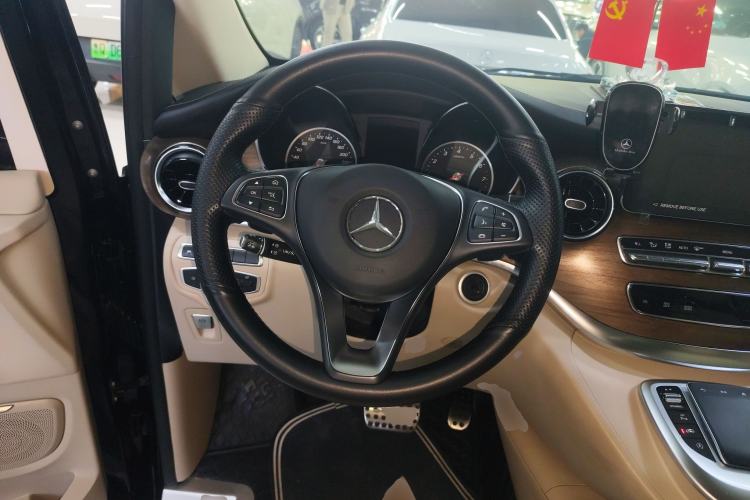 Used Mercedes-Benz V-Class 2022 V 260 L Long-wheelbase Luxury Edition Steering Wheel
