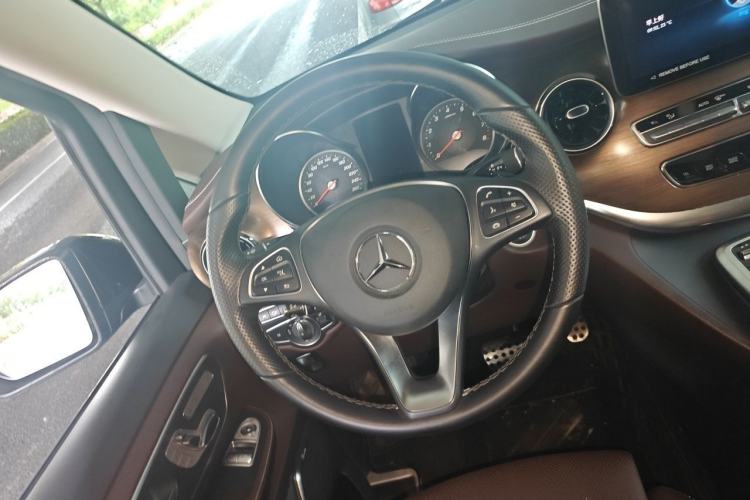 Used Mercedes-Benz V-Class 2022 V 260 L Long-wheelbase Luxury Edition Steering Wheel
