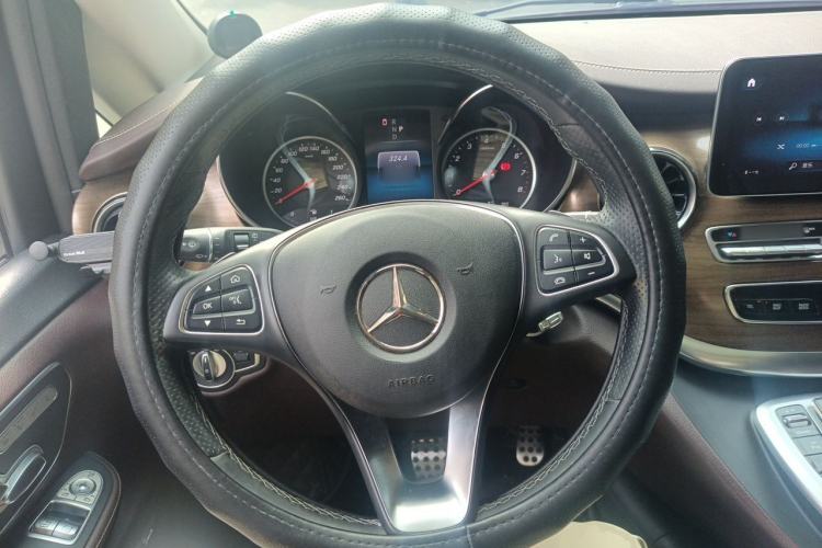 Used Mercedes-Benz V-Class 2022 V 260 L Long Wheelbase Prestige Edition Steering Wheel