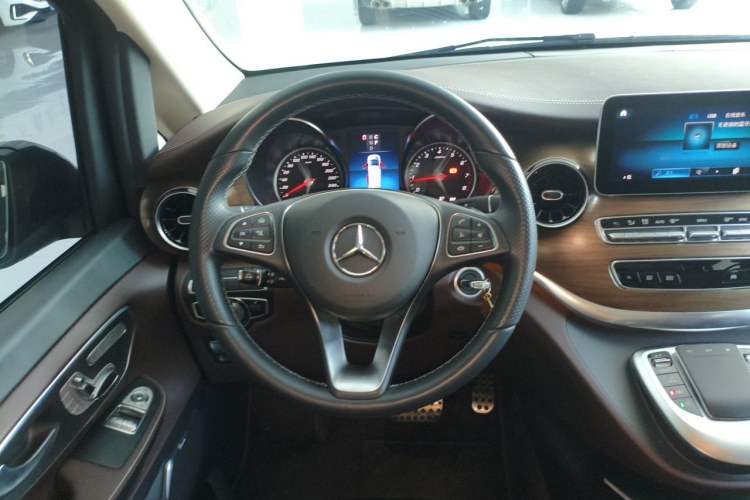 Used Mercedes-Benz V-Class 2022 V 260 L Long-wheelbase Luxury Edition Steering Wheel