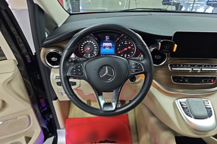 Used Mercedes-Benz V-Class 2022 V 260 L Long-wheelbase Luxury Edition Steering Wheel
