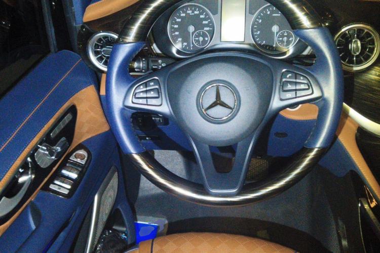 Used Mercedes-Benz V-Class  Steering Wheel