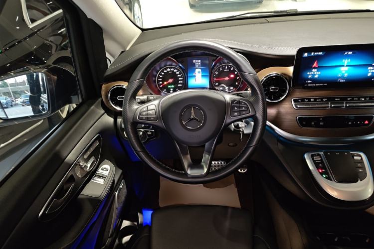 Used Mercedes-Benz V-Class 2022 V 260 L Long-wheelbase Luxury Edition Steering Wheel