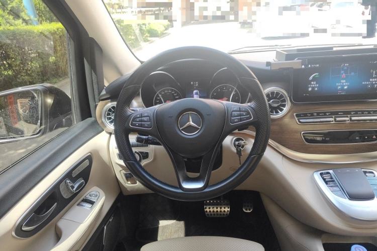 Used Mercedes-Benz V-Class 2022 V 260 Prestige Edition Steering Wheel
