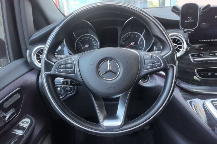 Used Mercedes-Benz V-Class 2022 V 260 L Long Wheelbase Prestige Edition Steering Wheel