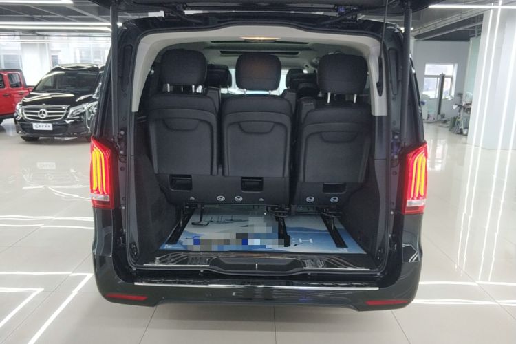 Used Mercedes-Benz V-Class 2022 V 260 L Long-wheelbase Luxury Edition Trunk