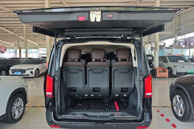 Used Mercedes-Benz V-Class 2022 V 260 Prestige Edition Trunk