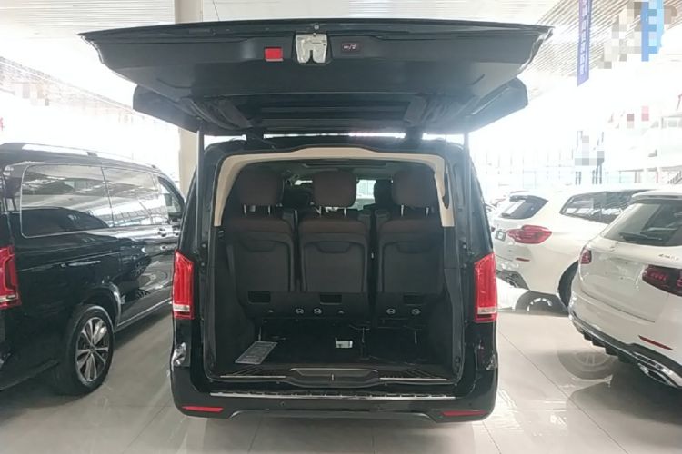Used Mercedes-Benz V-Class 2022 V 260 L Long-wheelbase Luxury Edition Trunk