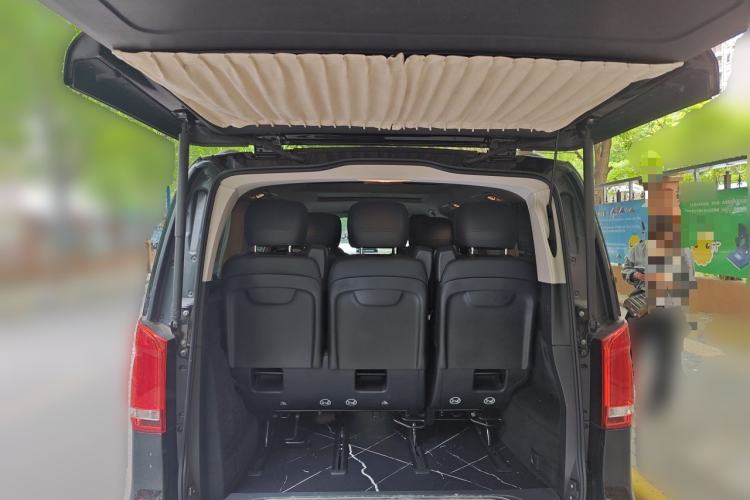 Used Mercedes-Benz V-Class 2022 V 260 Avantgarde Edition Trunk