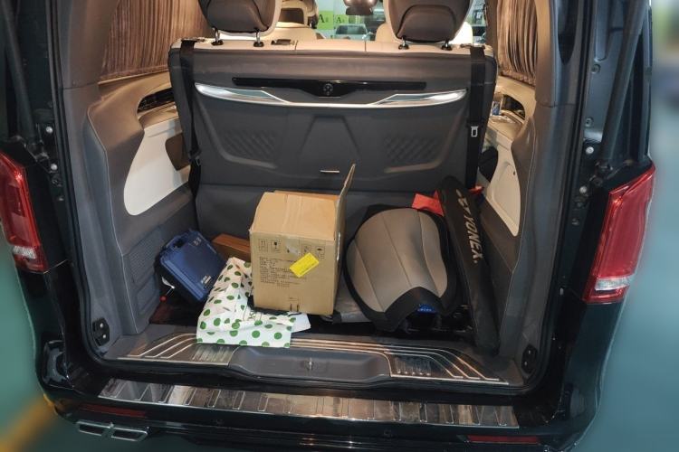 Used Mercedes-Benz V-Class  Trunk