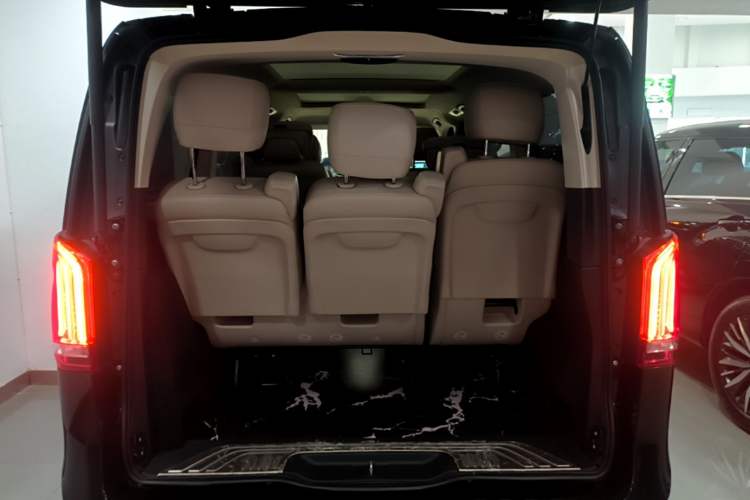 Used Mercedes-Benz V-Class 2022 V 260 Prestige Edition Trunk