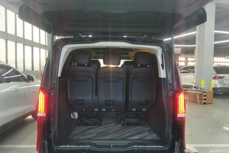 Used Mercedes-Benz V-Class 2022 V 260 L Long Wheelbase Prestige Edition Trunk