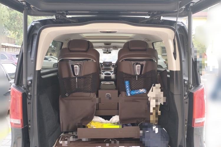 Used Mercedes-Benz V-Class 2022 V 260 L Long-wheelbase Luxury Edition Trunk
