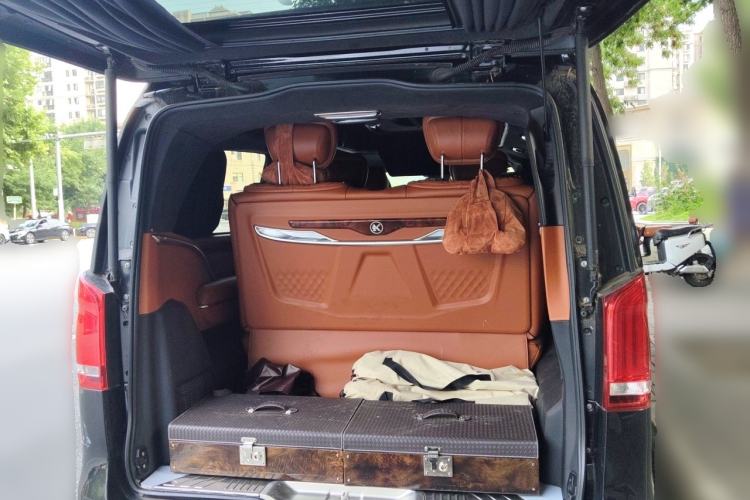 Used Mercedes-Benz V-Class  Trunk