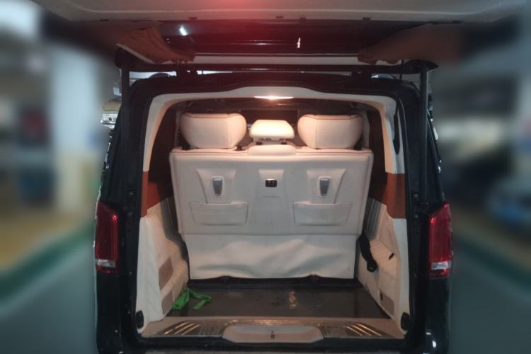 Used Mercedes-Benz V-Class 2022 V 260 Avantgarde Edition Trunk