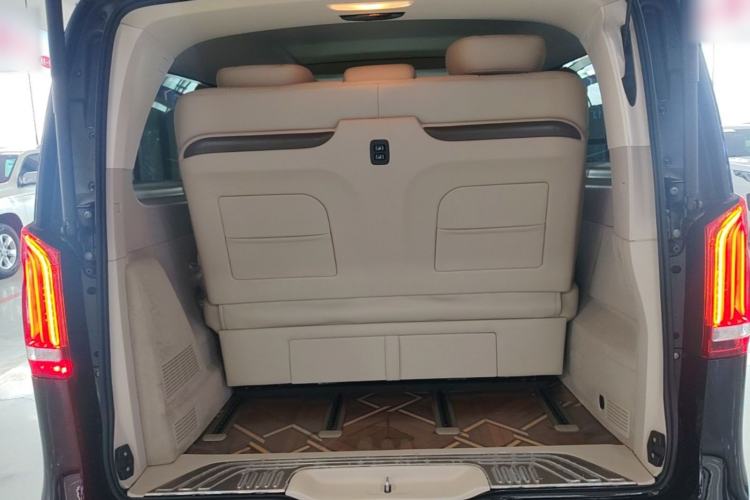 Used Mercedes-Benz V-Class 2022 V 260 L Long Wheelbase Prestige Edition Trunk