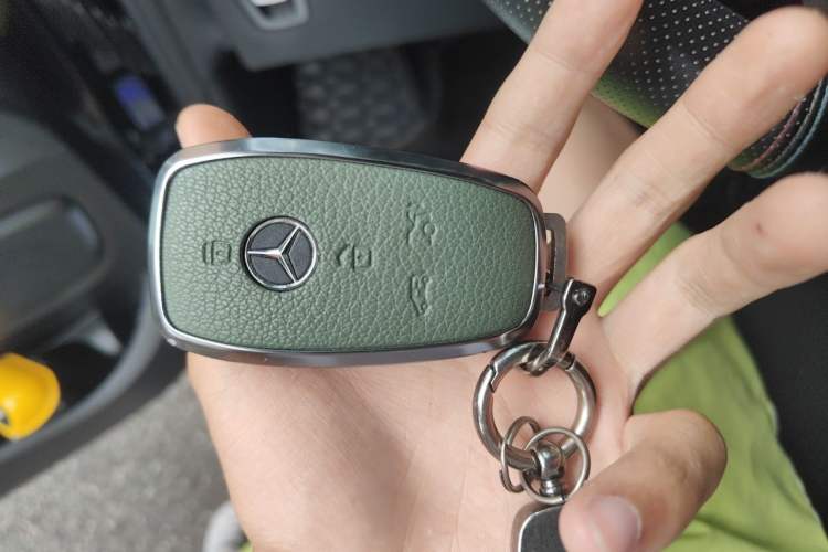 Used Mercedes-Benz V-Class 2022 V 260 L Long Wheelbase Prestige Edition Vehicle Key