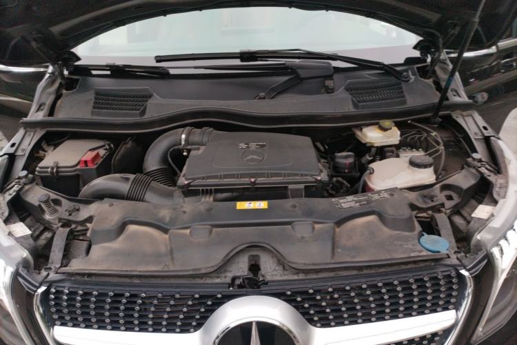 Used Mercedes-Benz V-Class 2022 V 260 L Long-wheelbase Luxury Edition Engine Bay